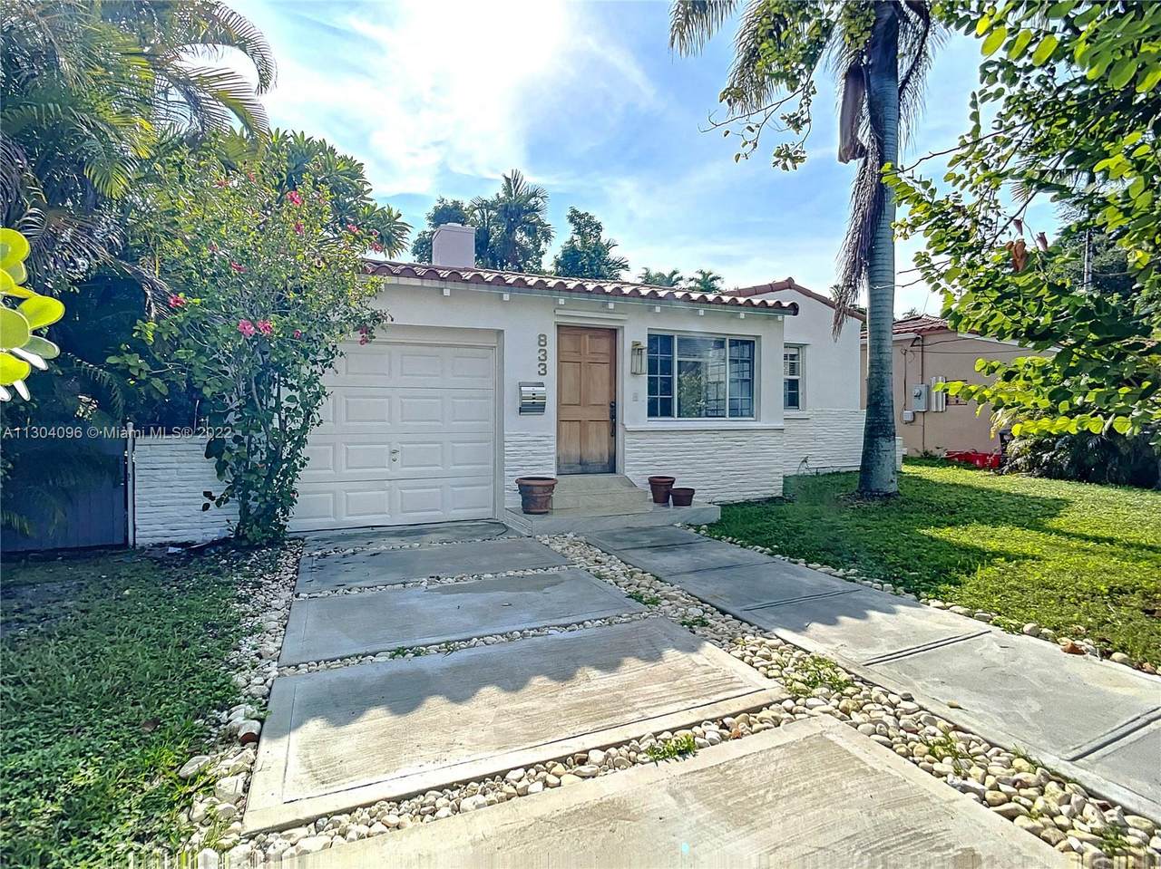 833 Granada Groves Ct - Photo 1