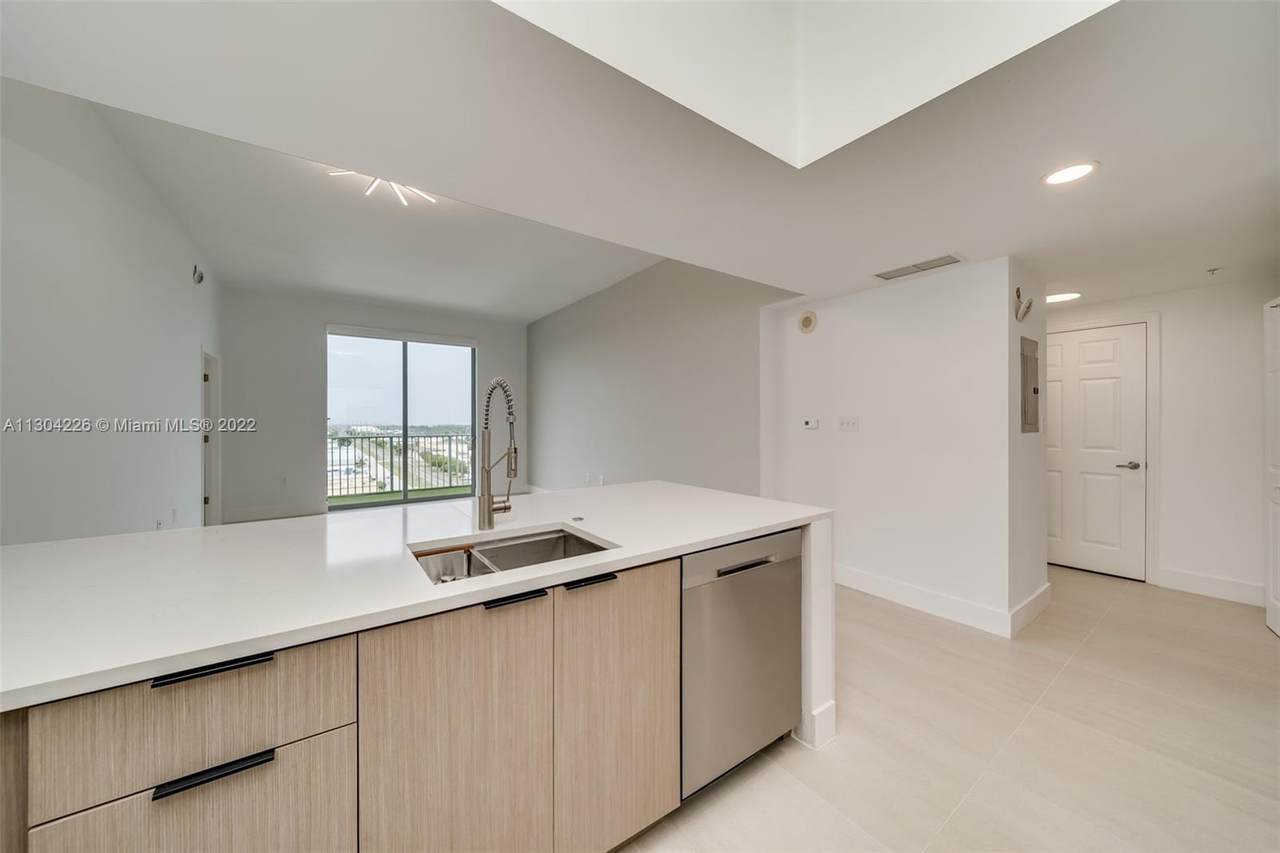 140 Dixie Hwy - Photo 1