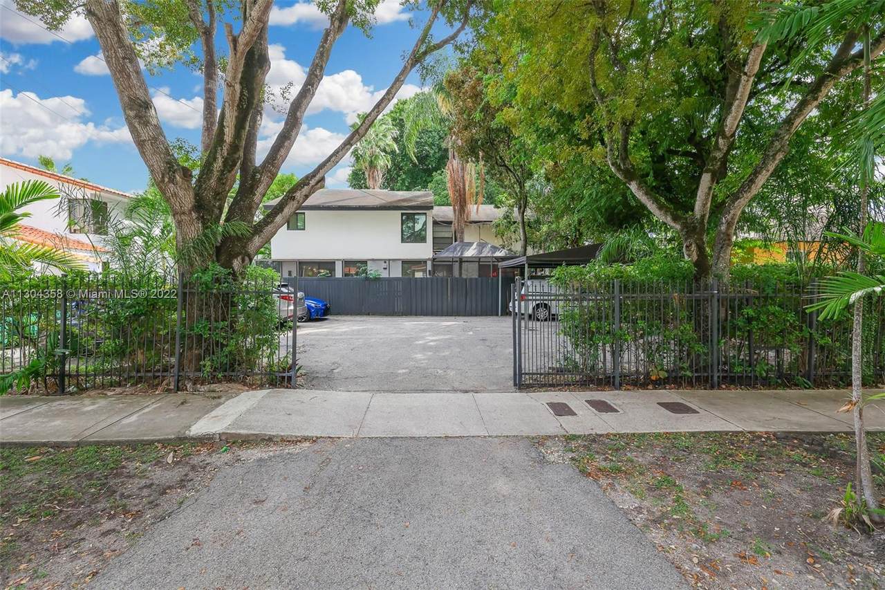 3652 23rd St - Photo 1
