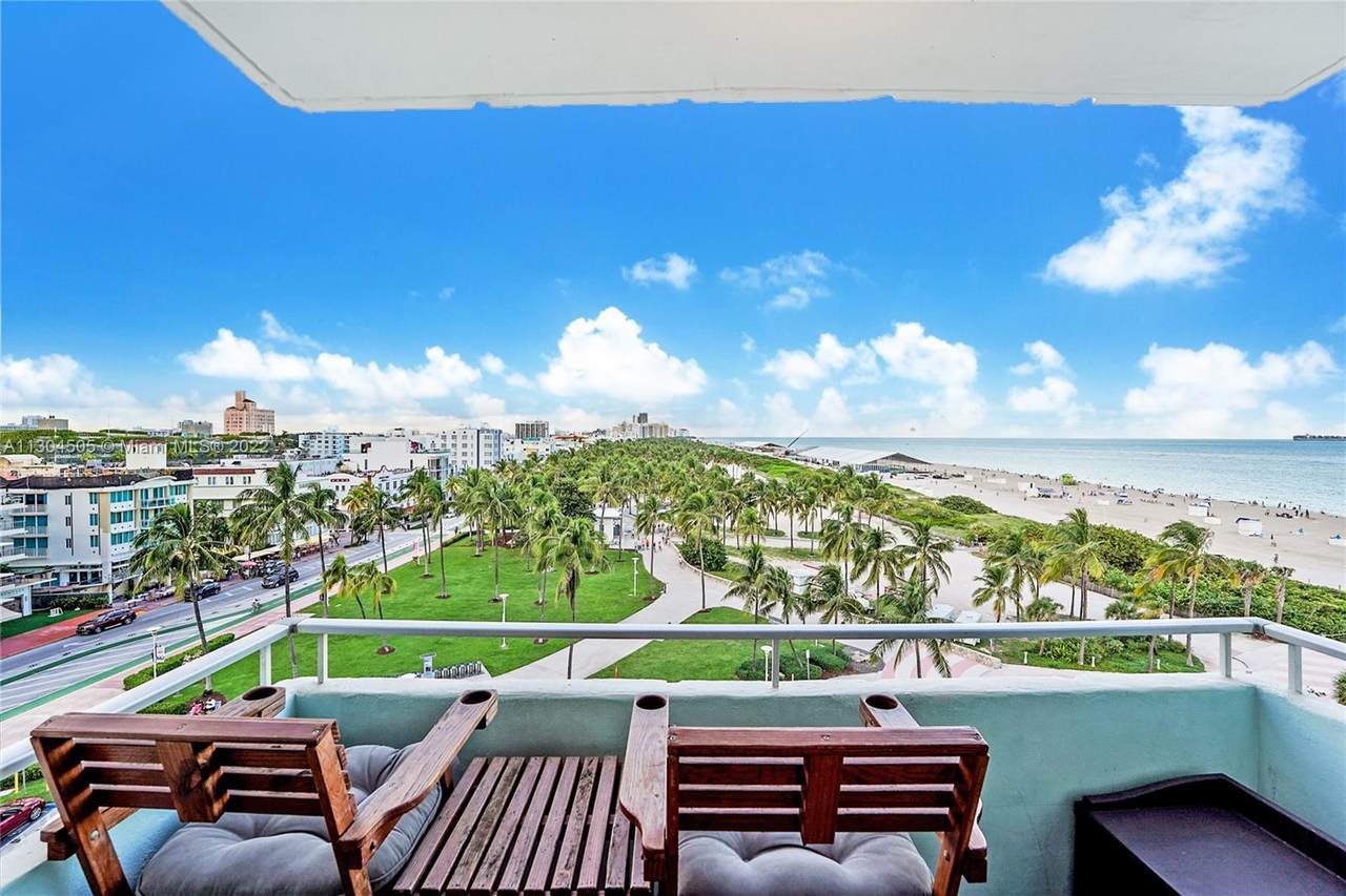 465 Ocean Dr - Photo 1