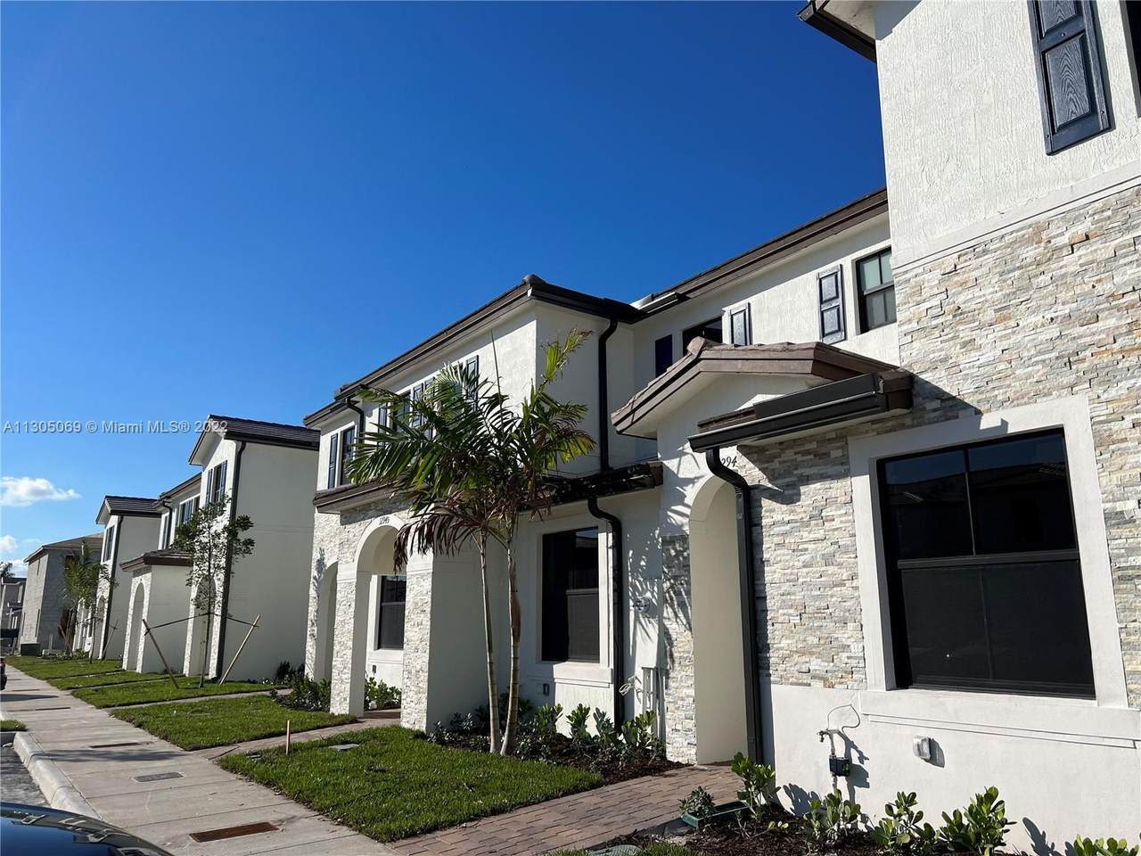 12941 232nd Ln - Photo 1