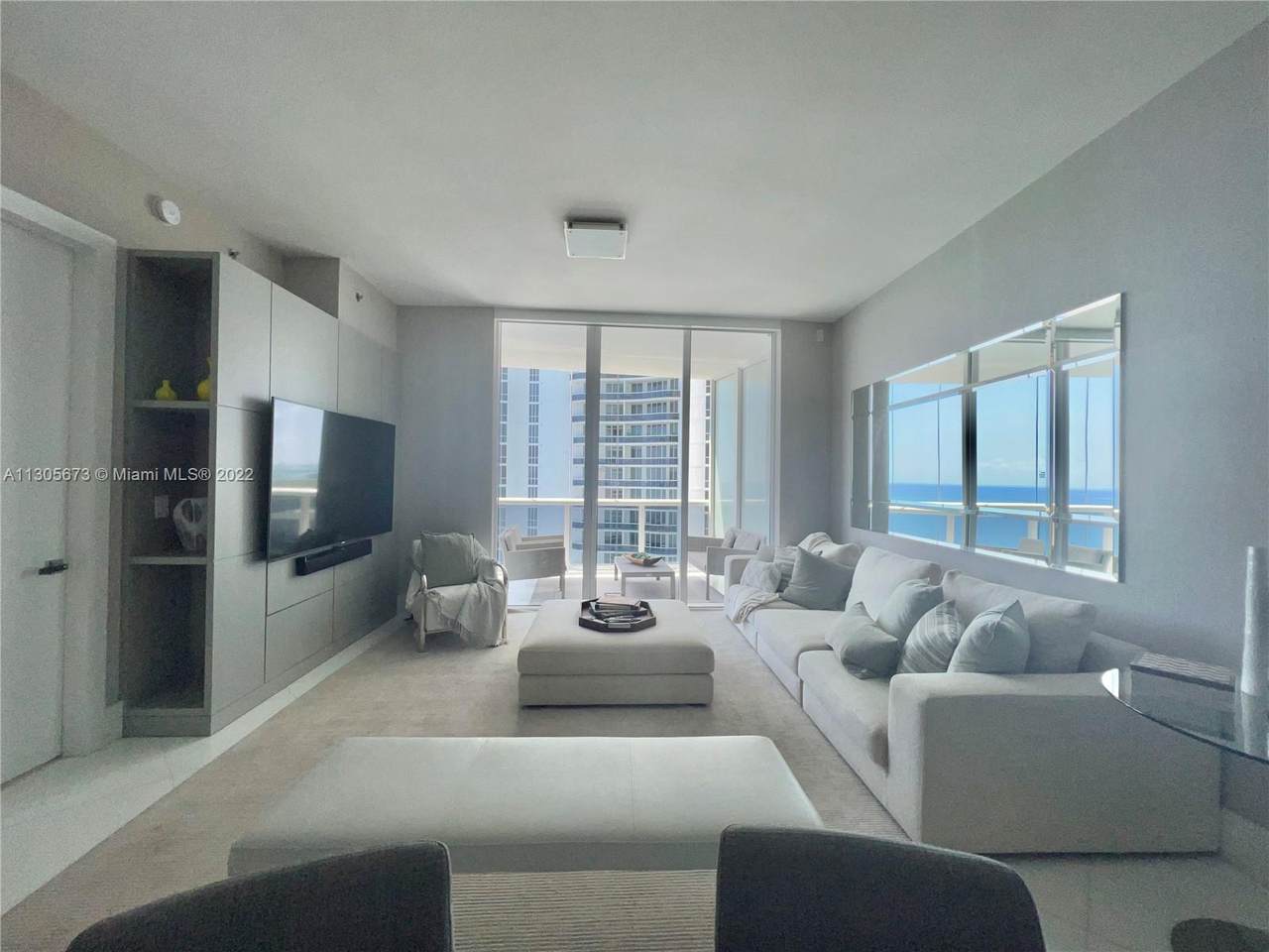 15901 Collins Ave - Photo 1