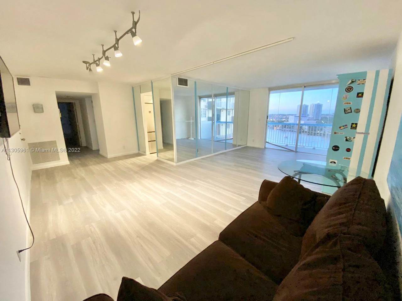 137 Golden Isles Dr - Photo 1