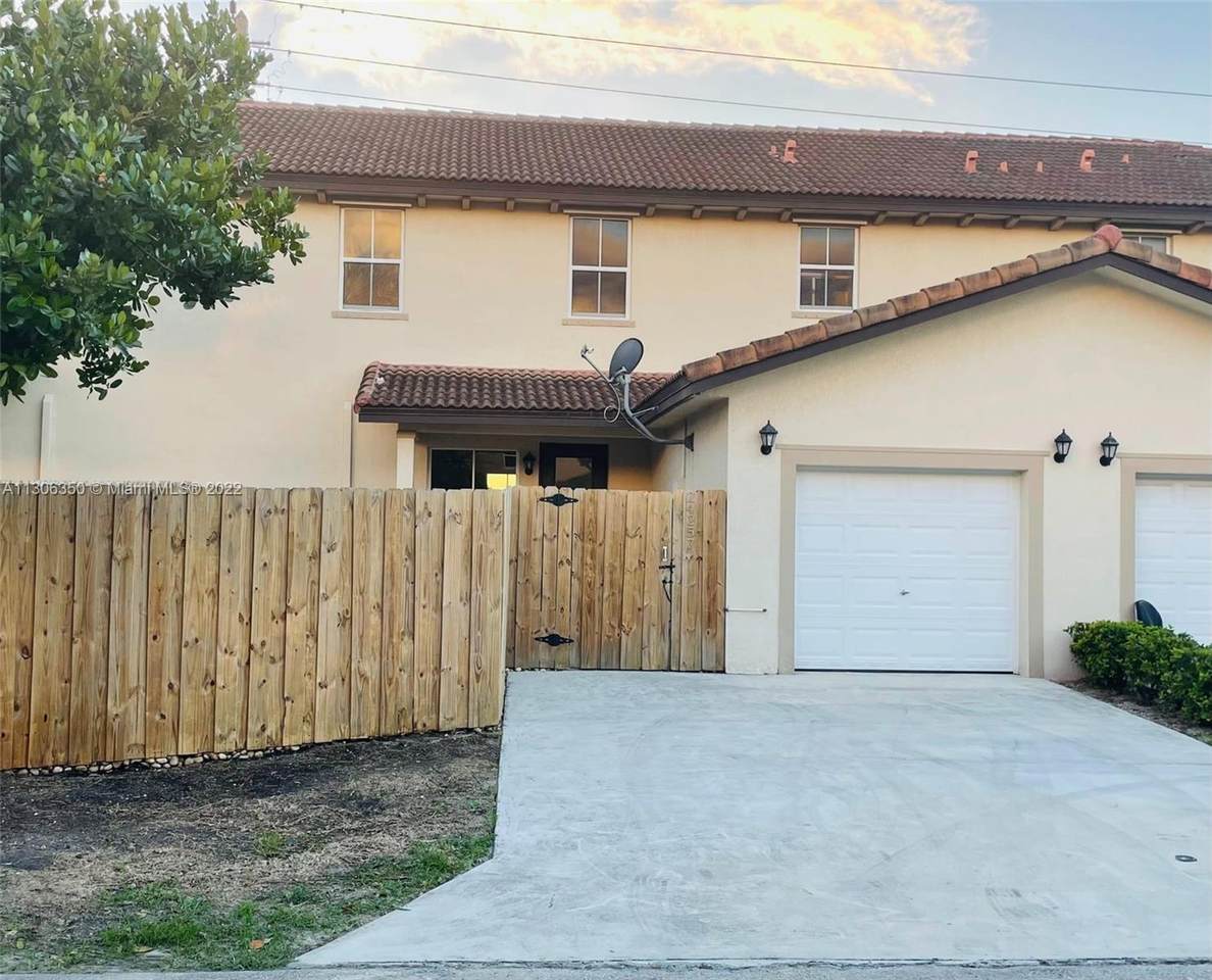 24257 117th Ave - Photo 1