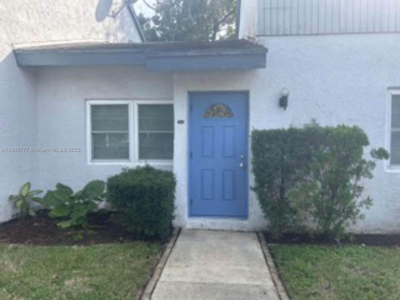 7211 Sunrise Blvd - Photo 1