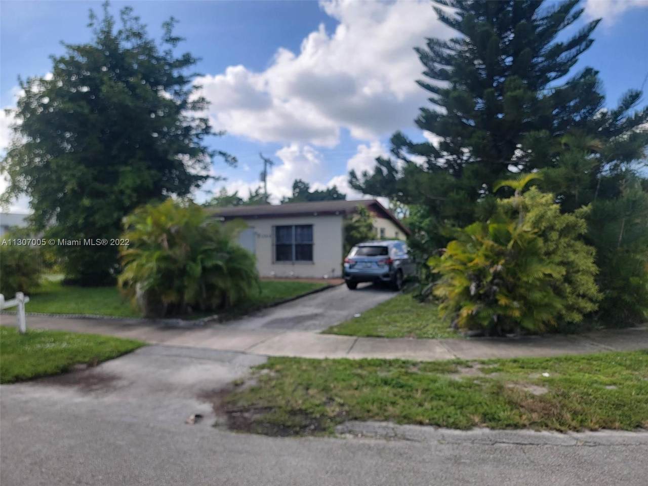 21340 12th Ct - Photo 1