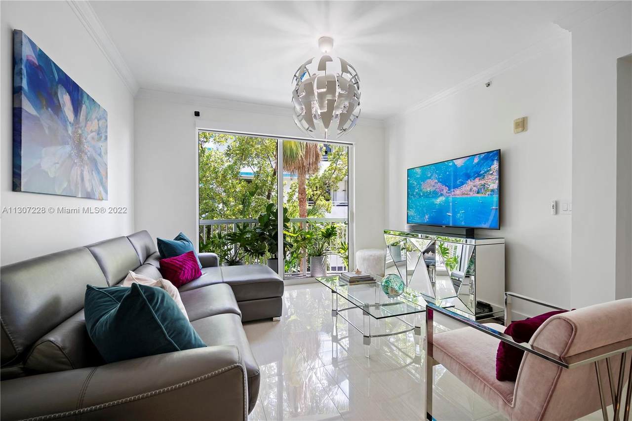 9172 Collins Ave - Photo 1