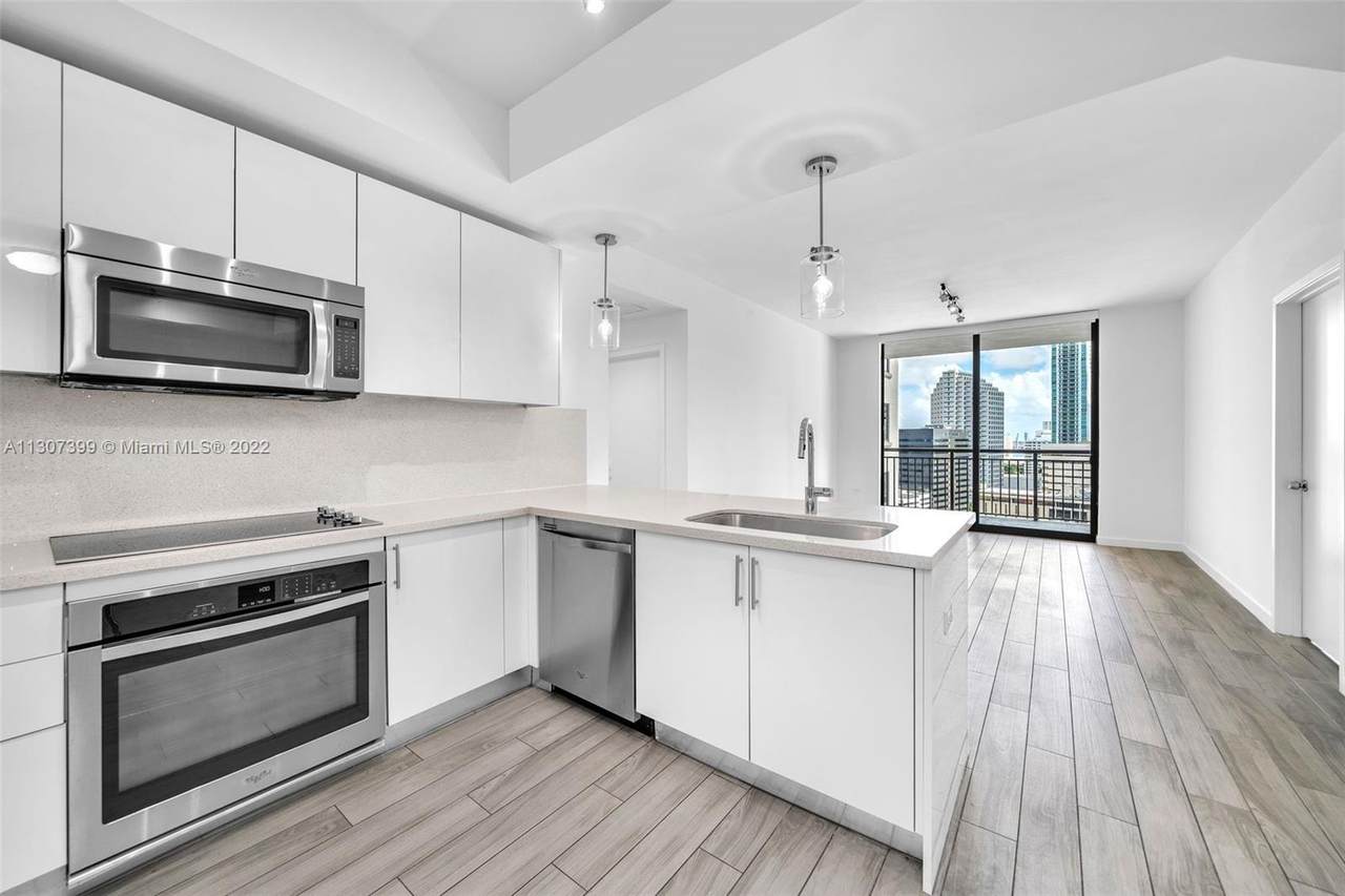 999 1st Ave - Photo 1