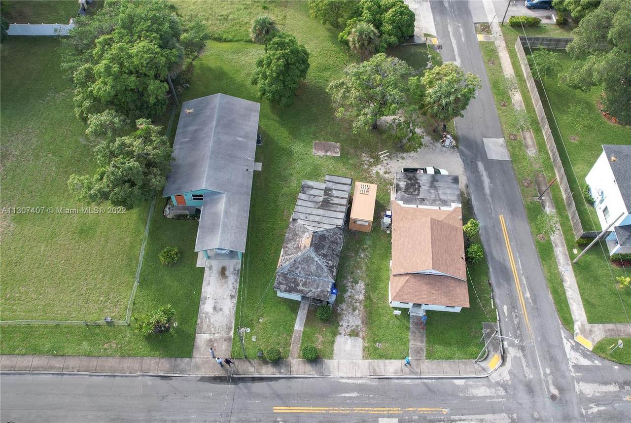 525 8th Ave - Photo 1