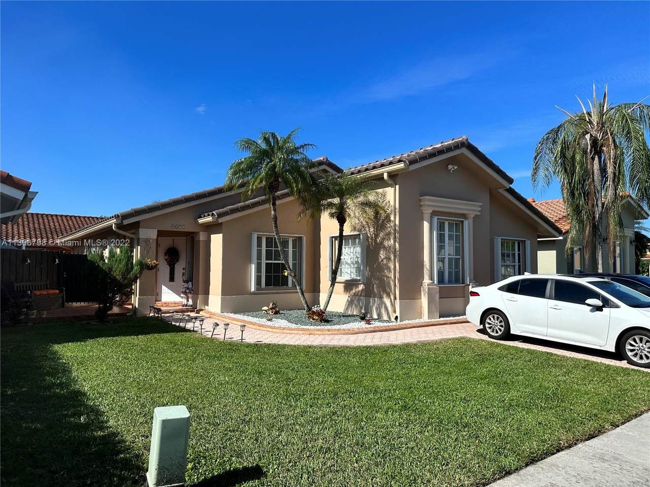 9872 164th Pl - Photo 1