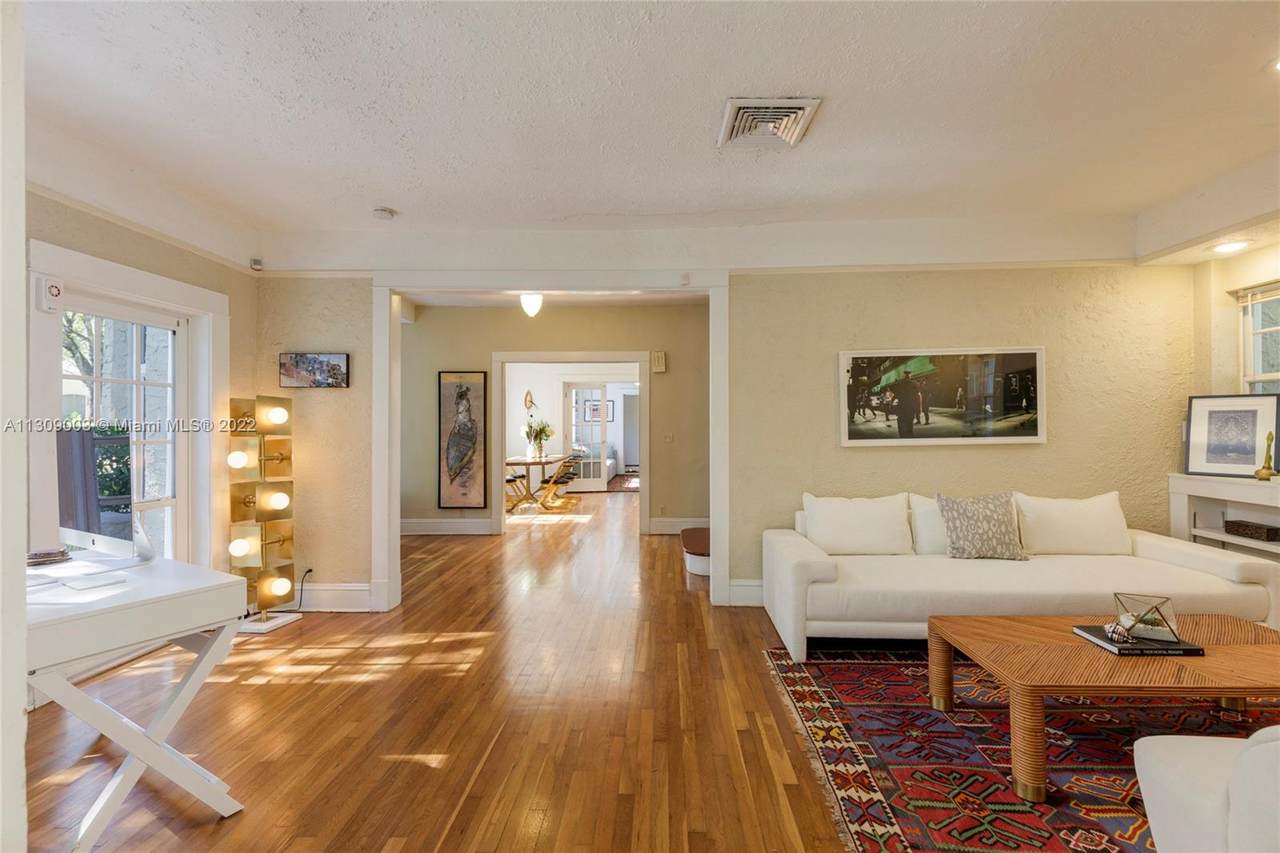 2624 Taluga Dr - Photo 1