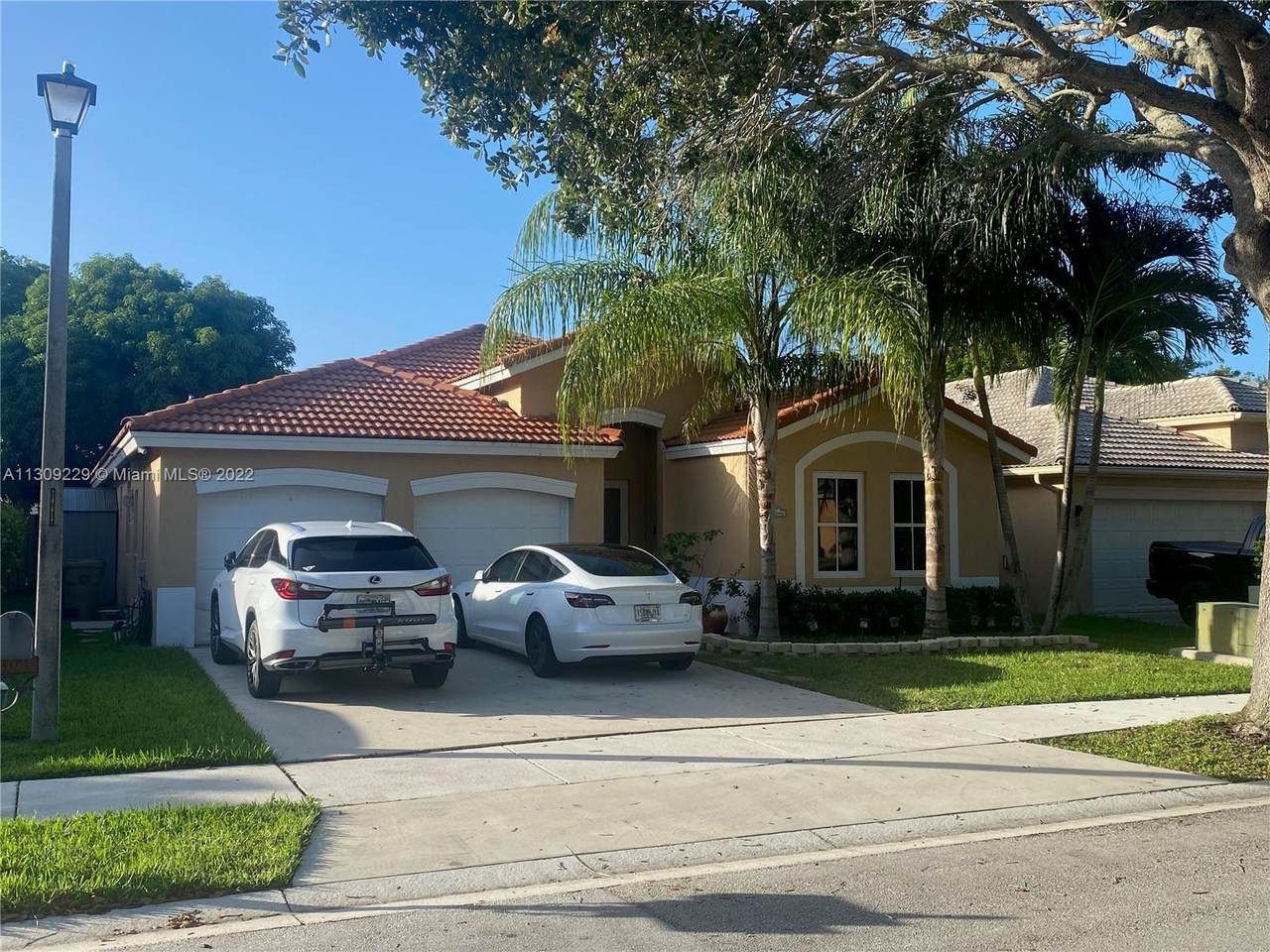 14046 Cypress Cove Cir - Photo 1