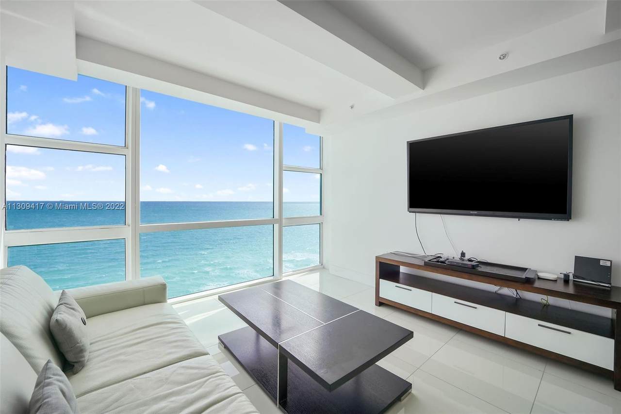 6801 Collins Ave - Photo 1