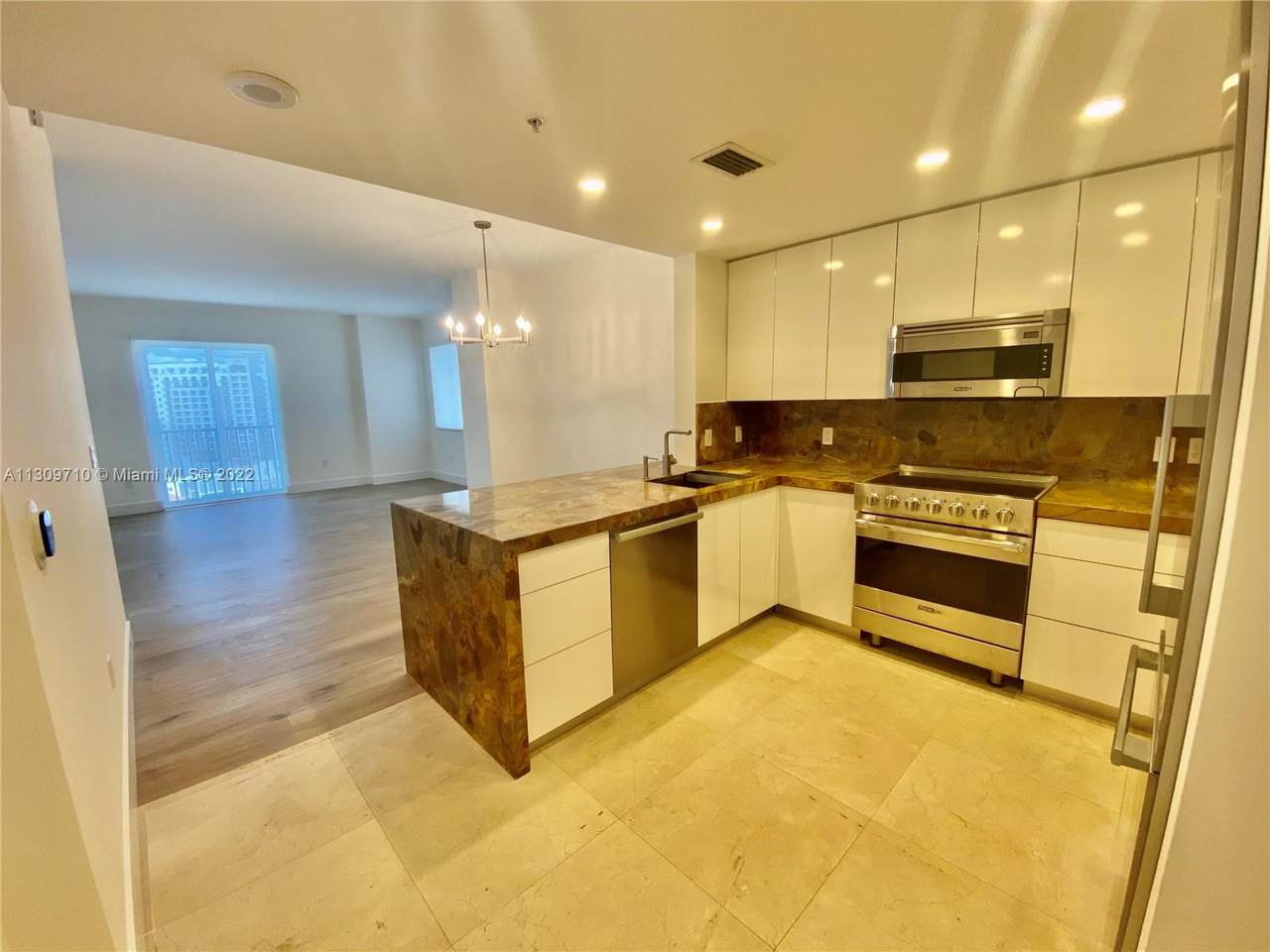 10 Aragon Ave - Photo 1