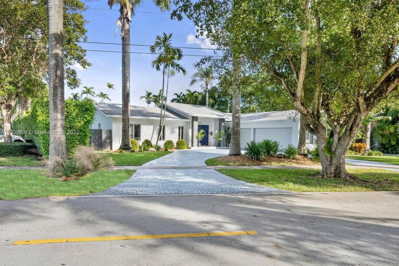 13525 72nd Ave - Photo 1