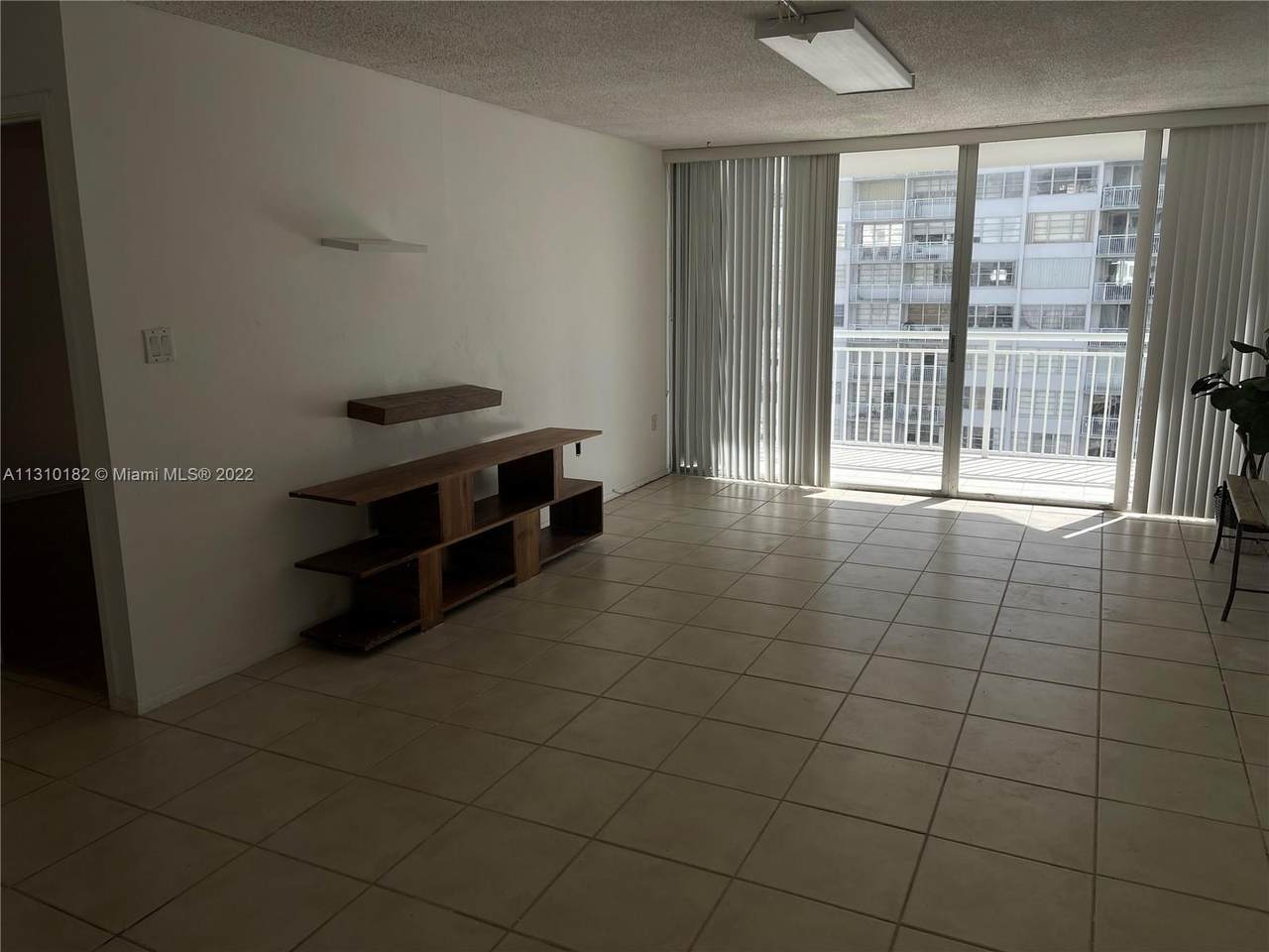 18051 Biscayne Blvd - Photo 1