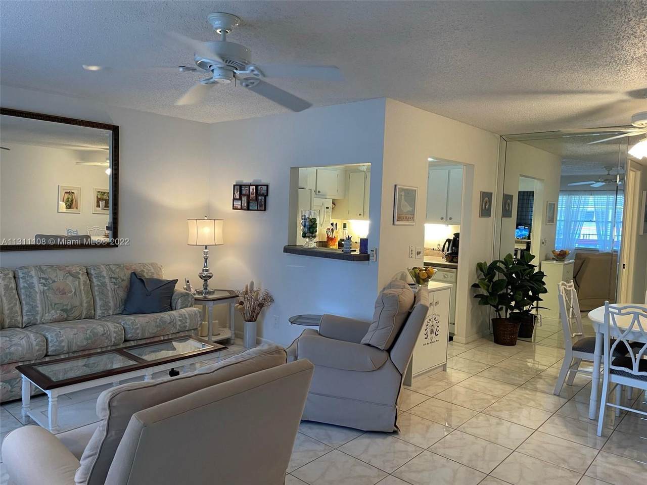 83 Ventnor D - Photo 1