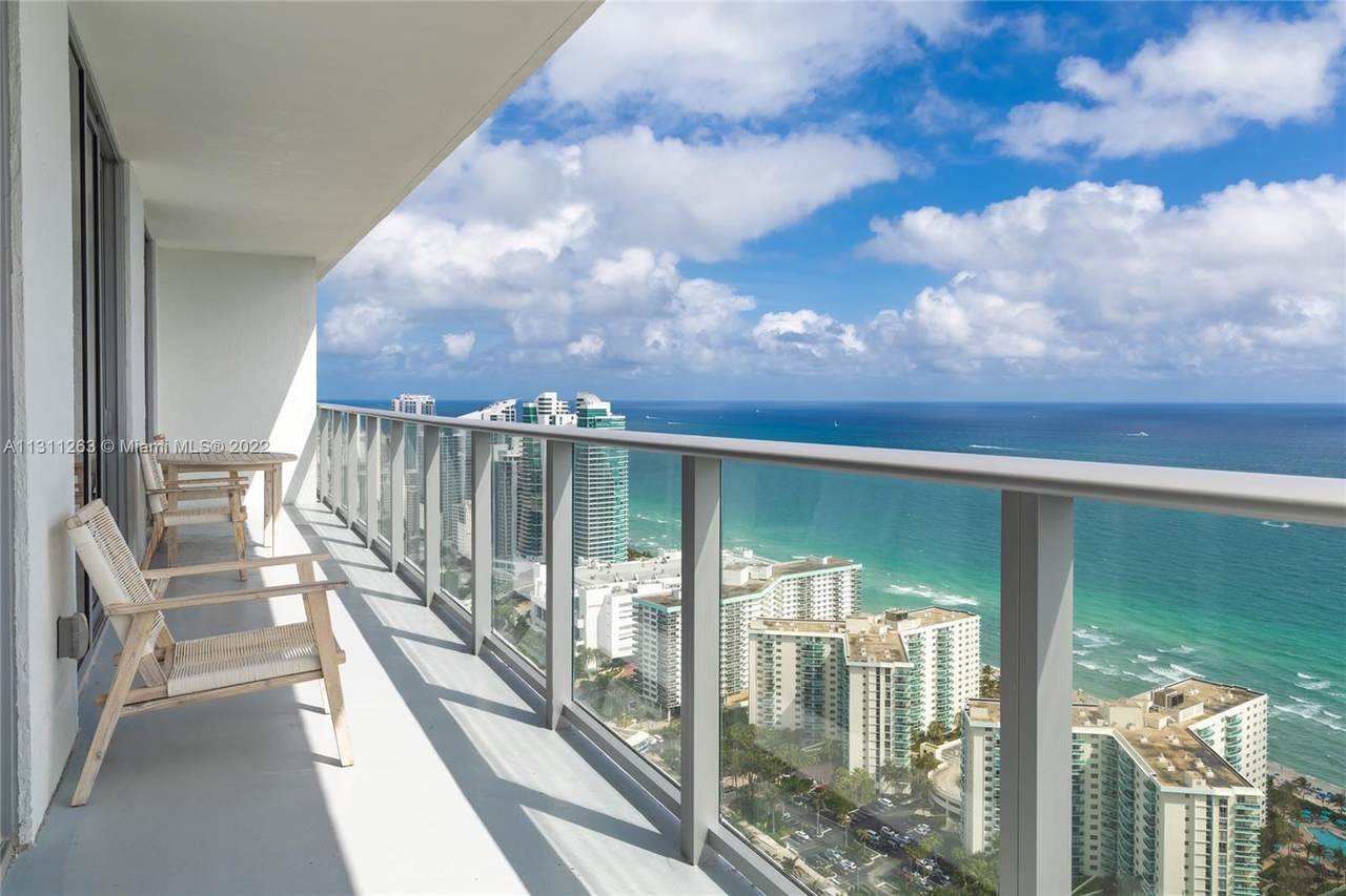 4010 Ocean Dr - Photo 1