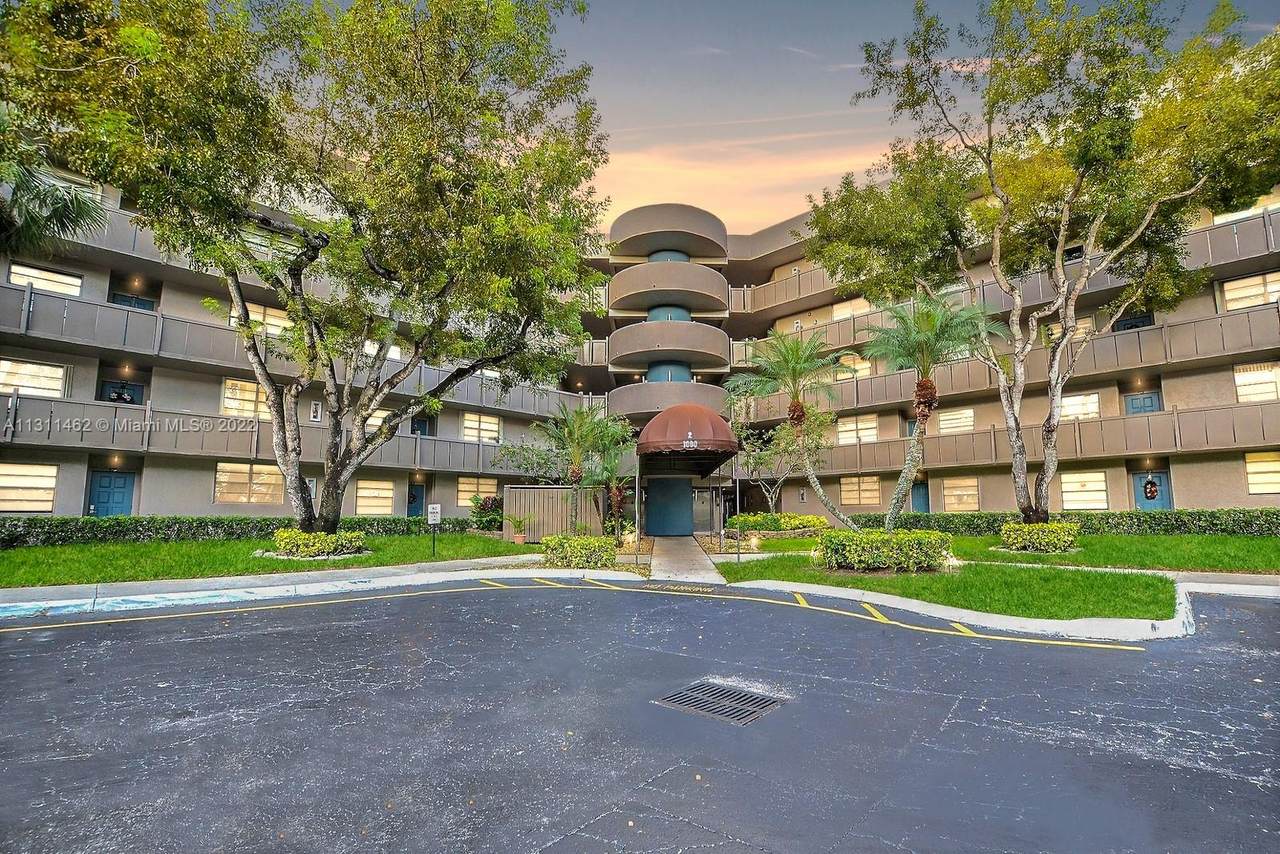1000 Colony Point Cir - Photo 1
