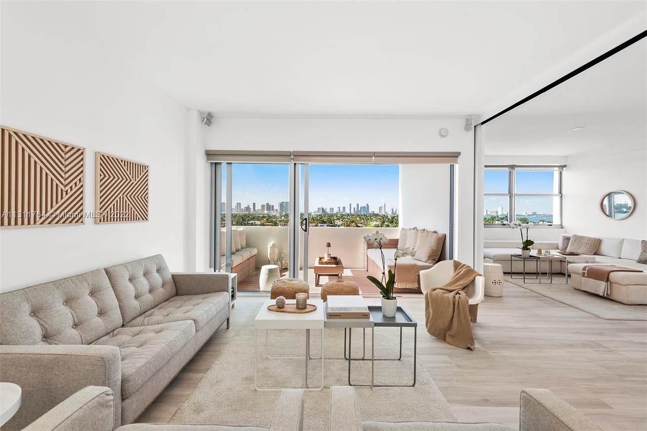 3 Island Ave - Photo 1