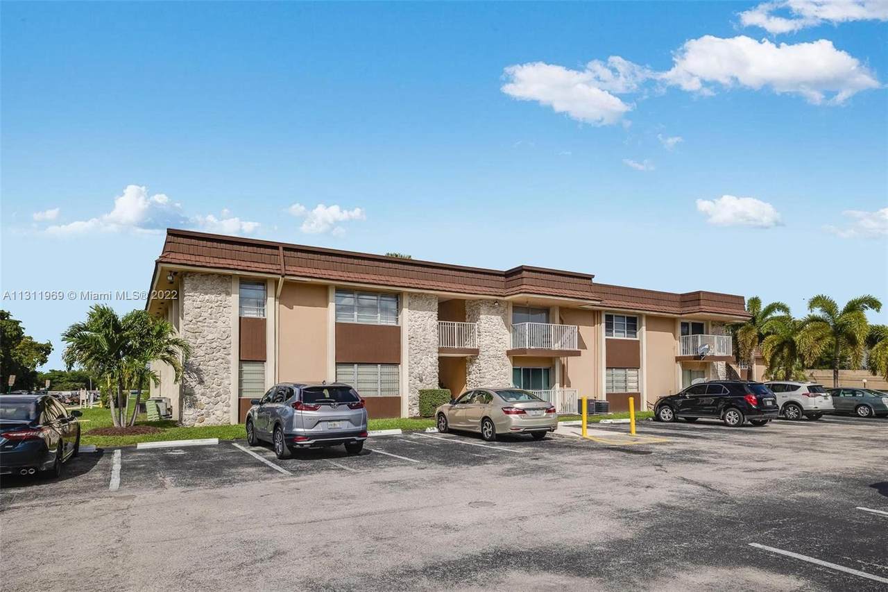 5575 77th Ct - Photo 1