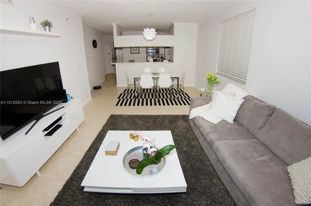 17125 Bay Rd - Photo 1