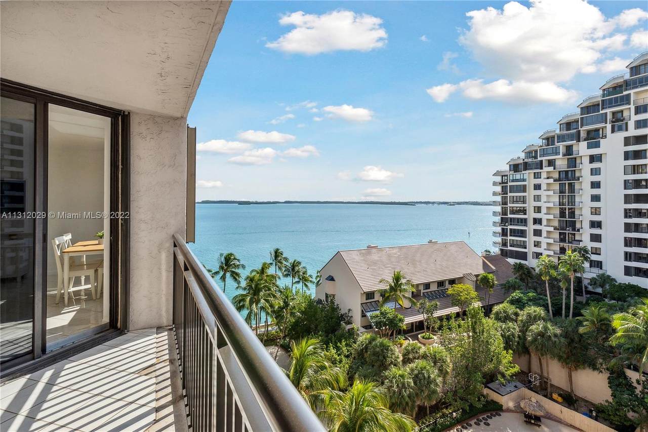 540 Brickell Key Dr - Photo 1