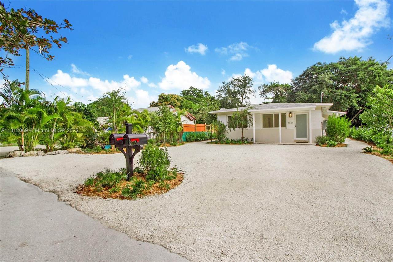 7311 63rd Ct - Photo 1