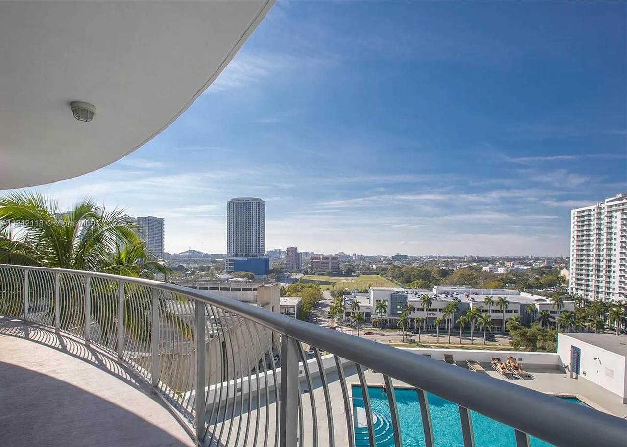 1750 Bayshore Dr - Photo 1