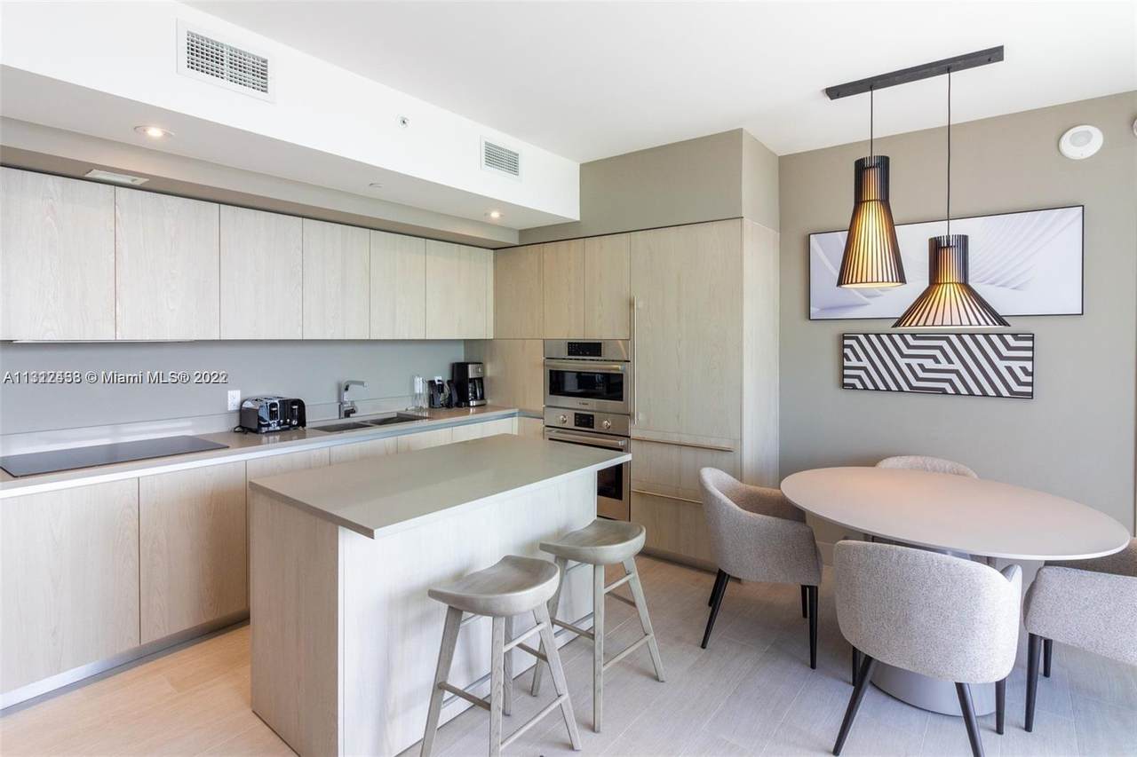4010 Ocean Dr - Photo 1