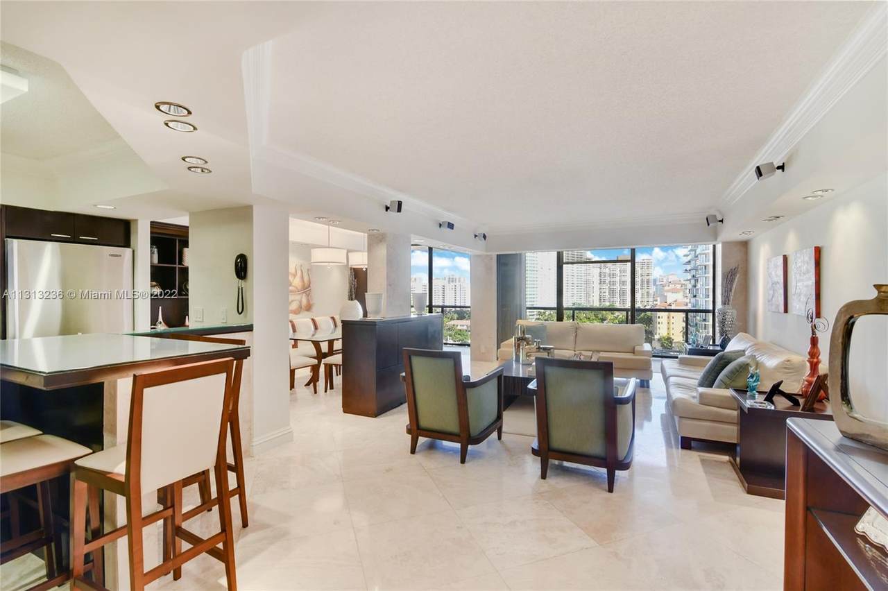 19667 Turnberry Way - Photo 1