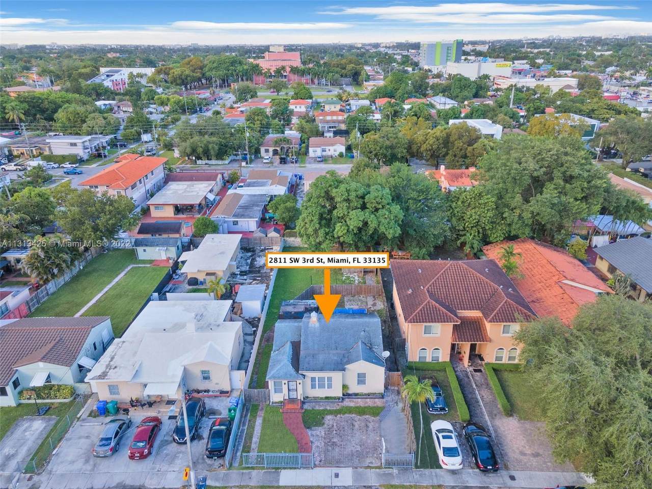 2811 3rd St - Photo 1