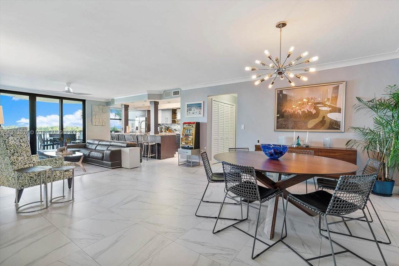 12000 Bayshore Dr - Photo 1