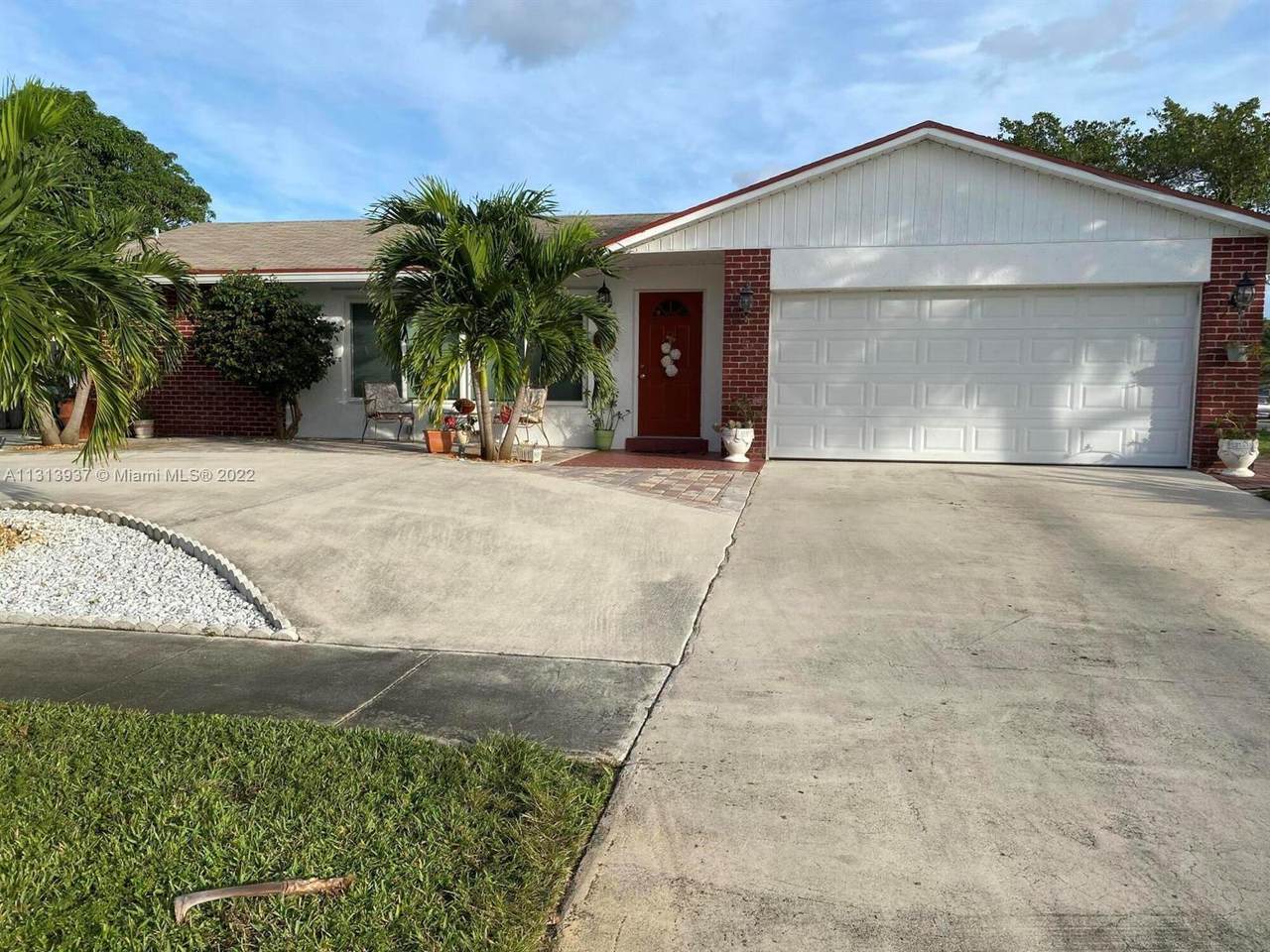 3535 Kendall Dr - Photo 1