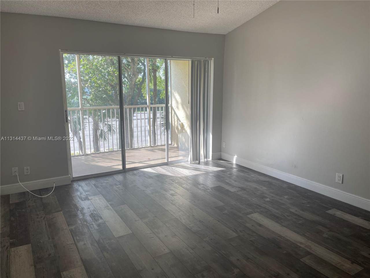 5628 Rock Island Rd - Photo 1