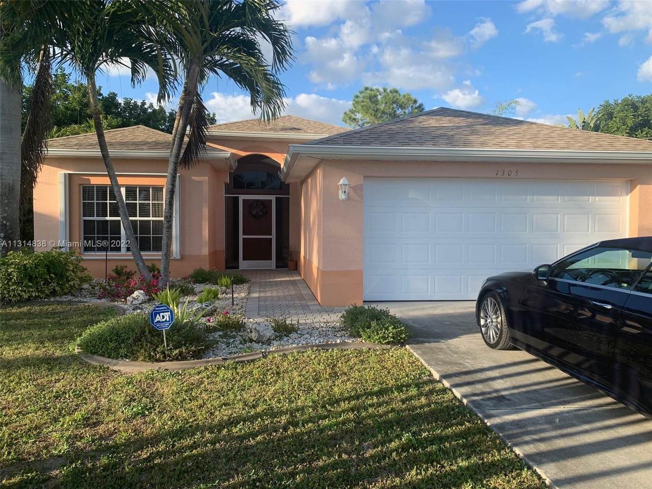 1305 SE 38 Ter - Photo 1