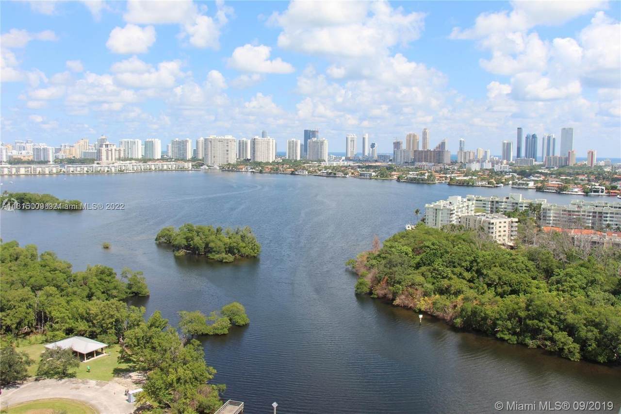 16385 Biscayne Blvd - Photo 1