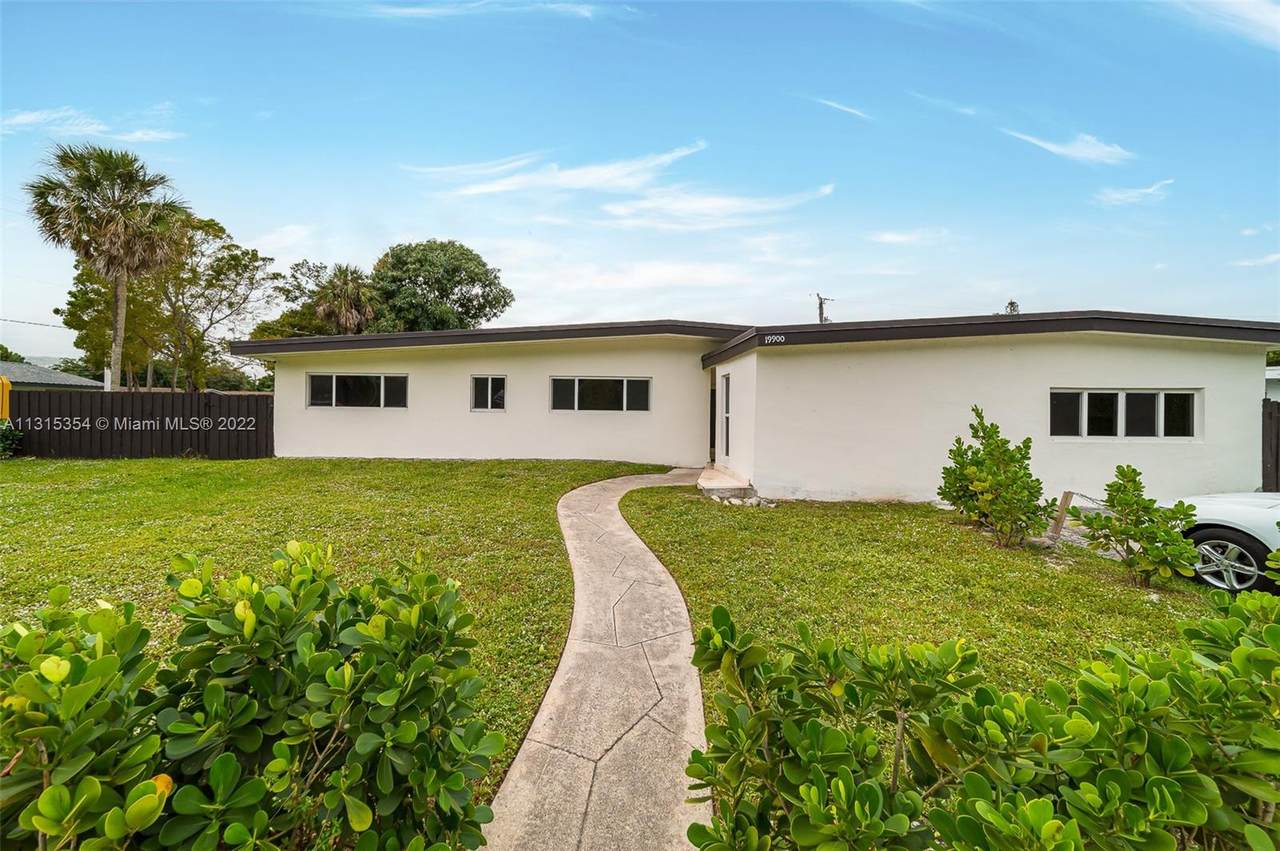 19900 21st Ave - Photo 1