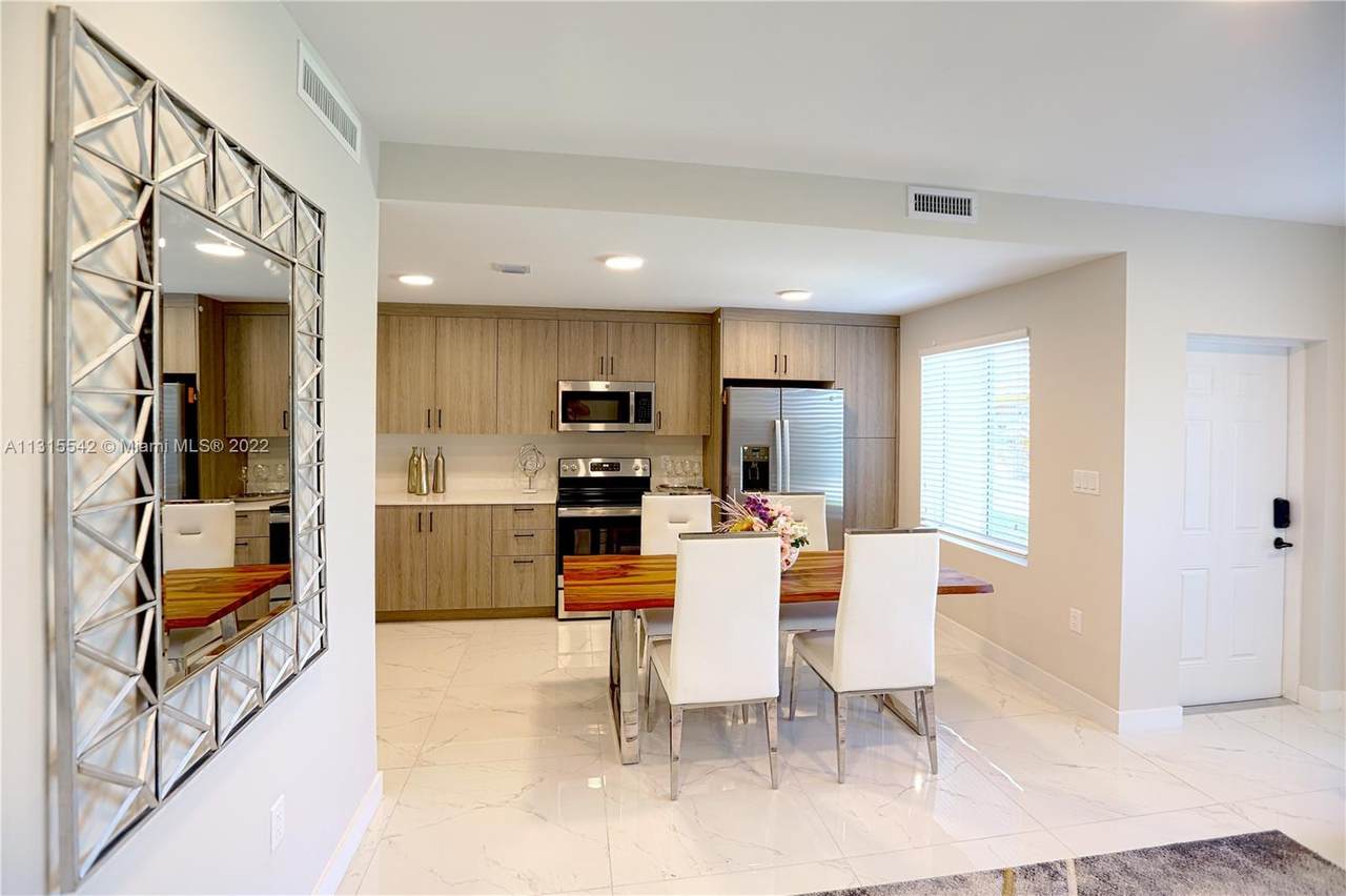 25761 144 AVE - Photo 1