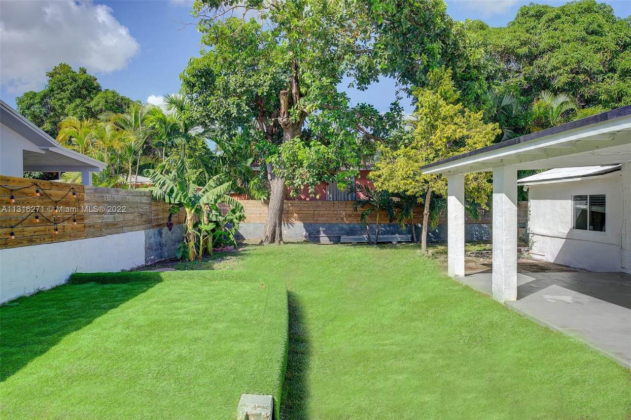 2811 17th Street - Photo 1