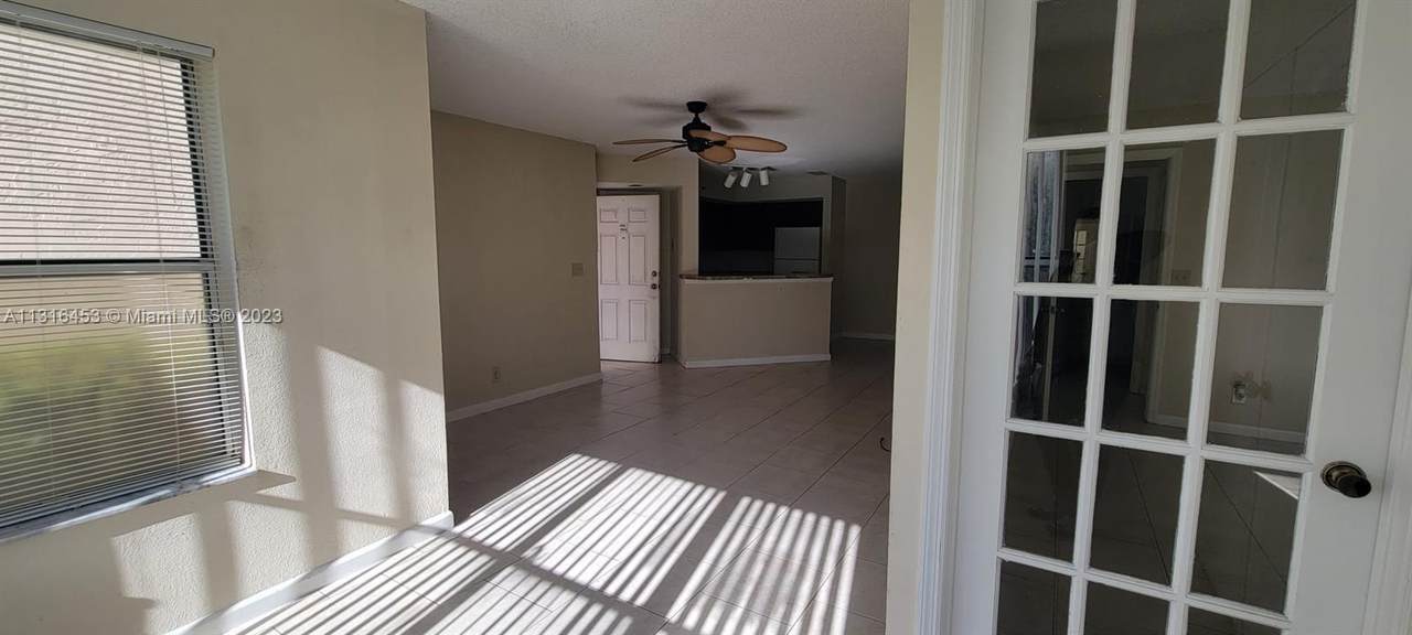 3330 Pinewalk Dr N - Photo 1