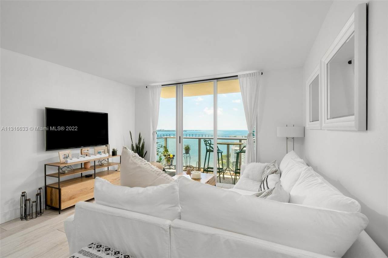 1155 Brickell Bay Dr - Photo 1