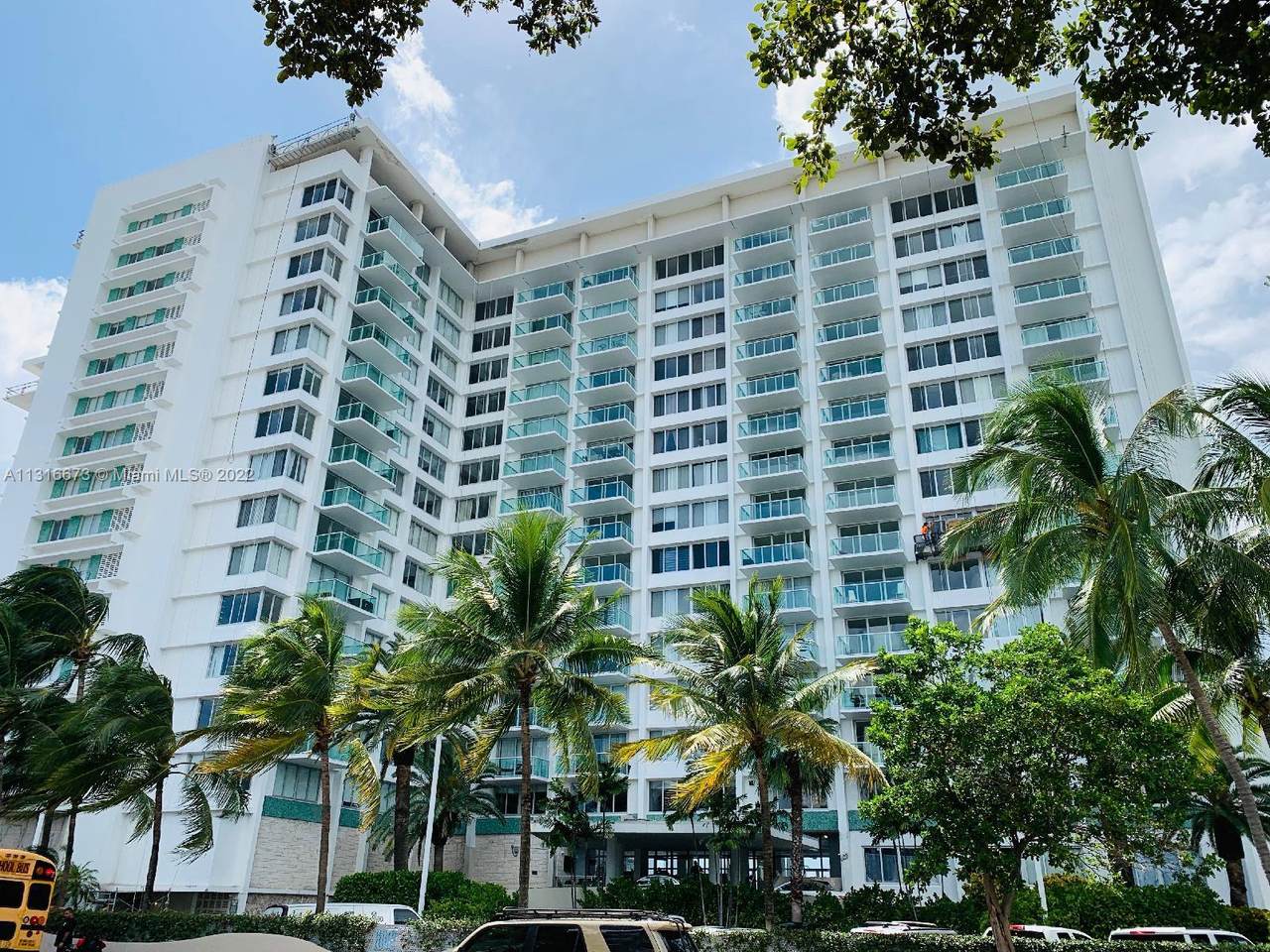 1000 West Ave - Photo 1