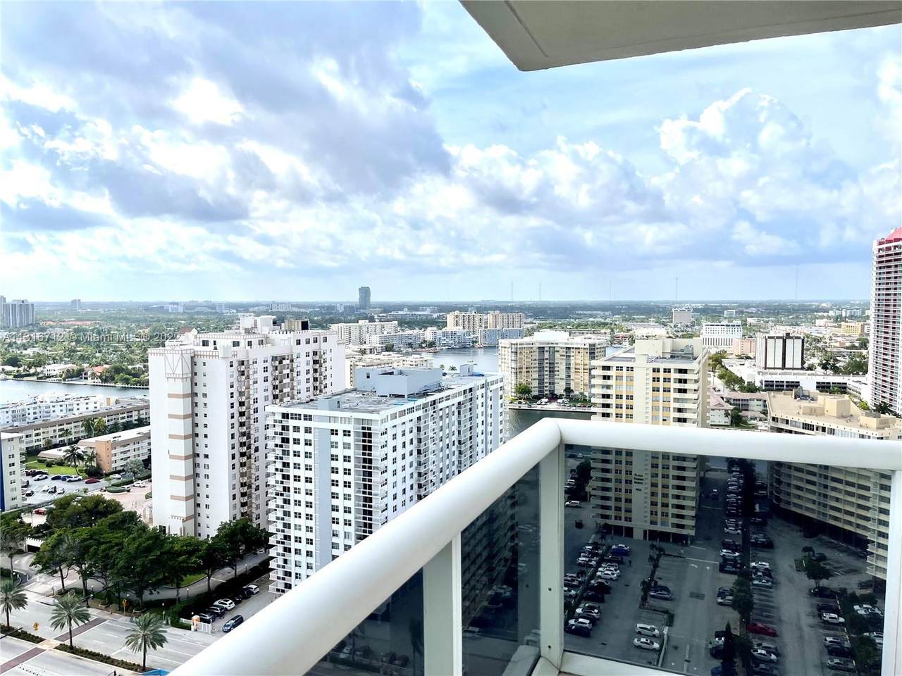 1830 Ocean Dr - Photo 1