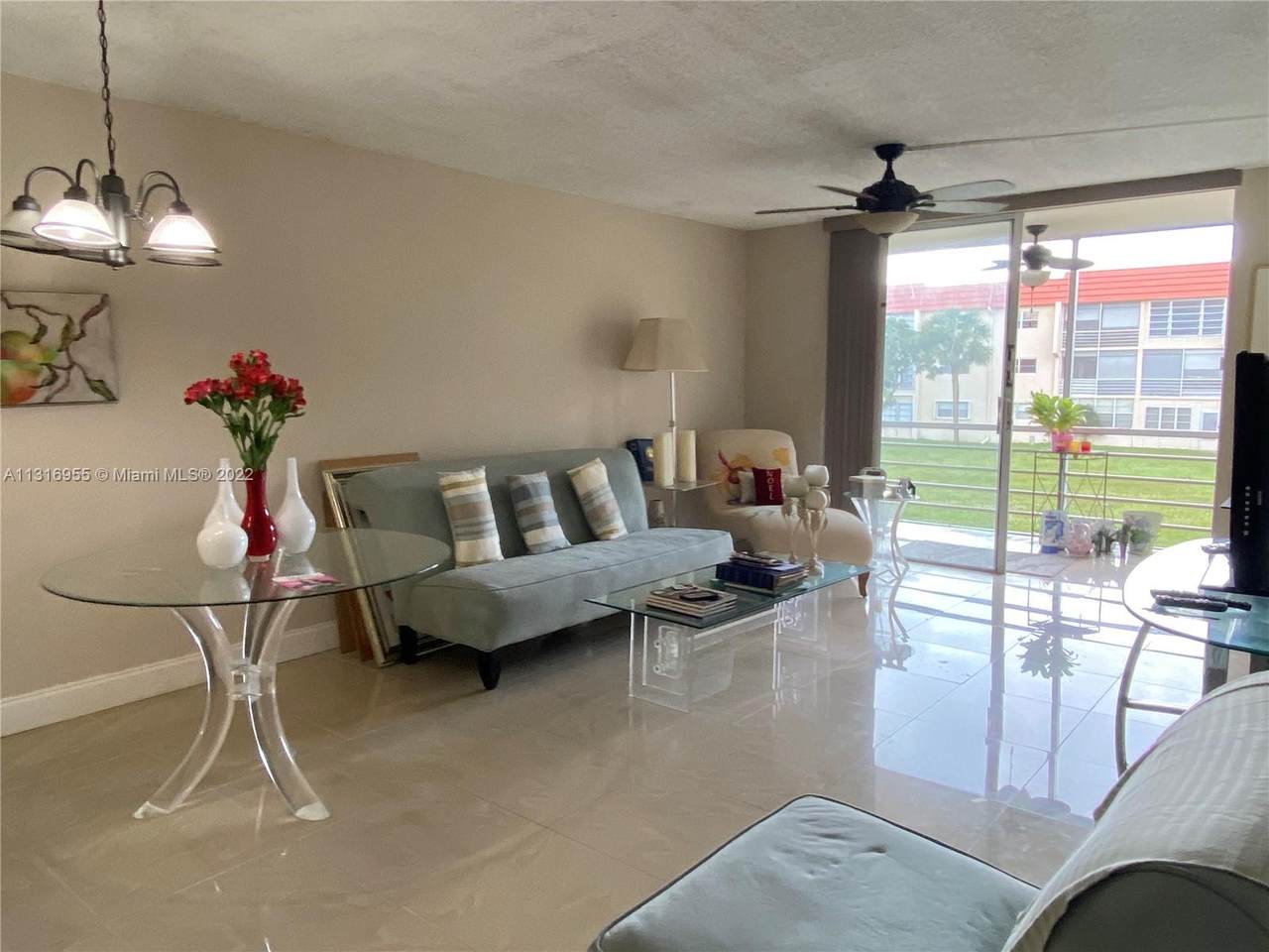 8040 Sunrise Lakes Dr - Photo 1
