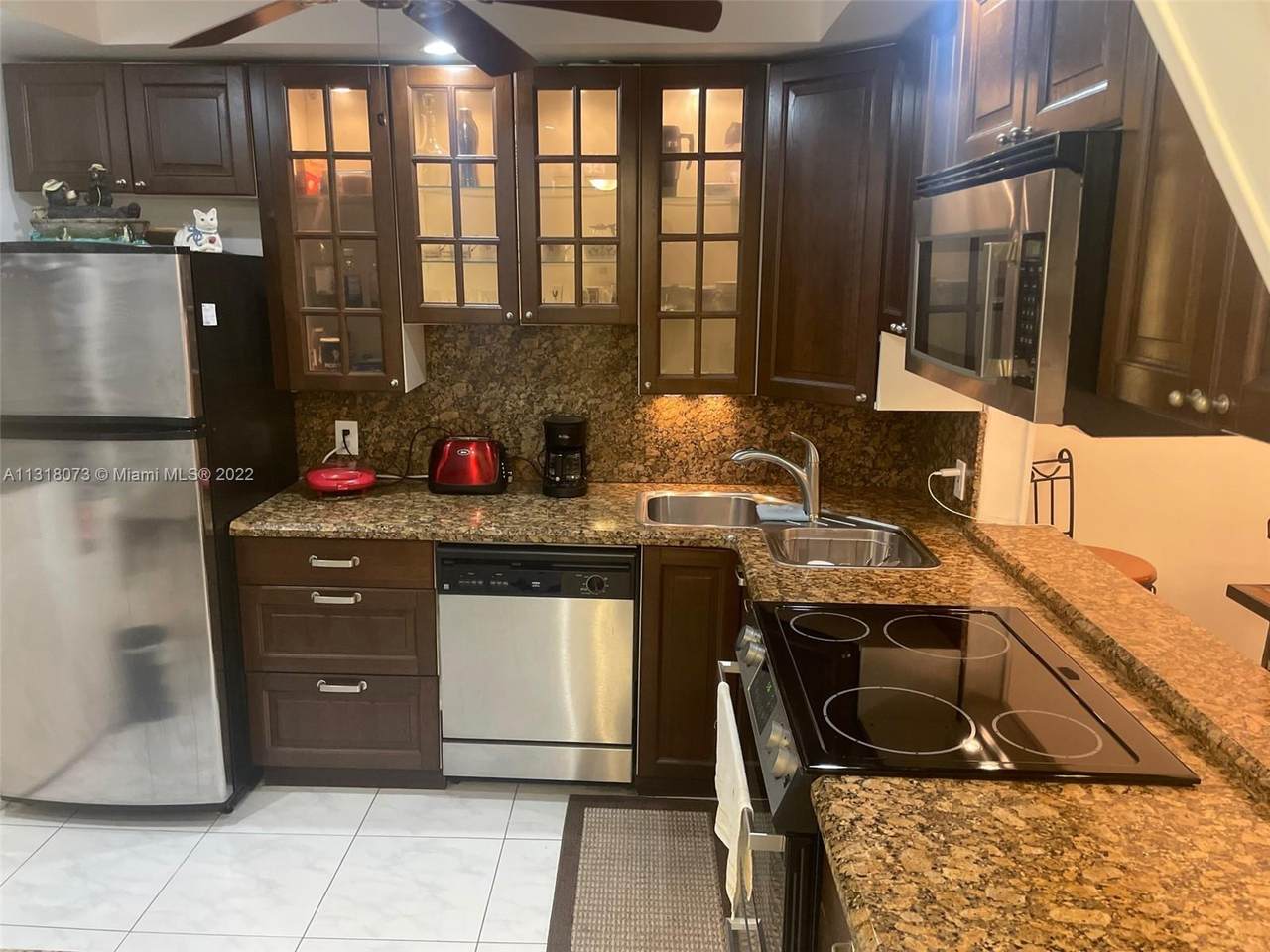 18555 14th Ave - Photo 1