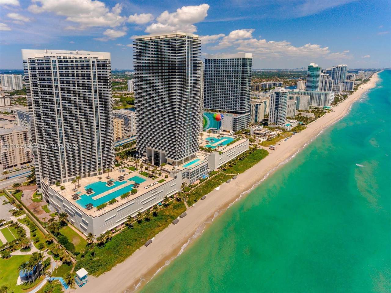 1800 Ocean Dr - Photo 1