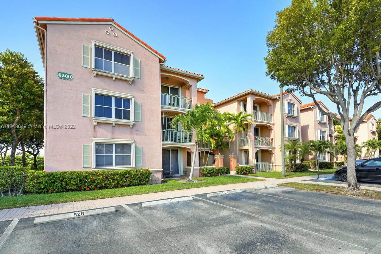 6560 114 Ave - Photo 1