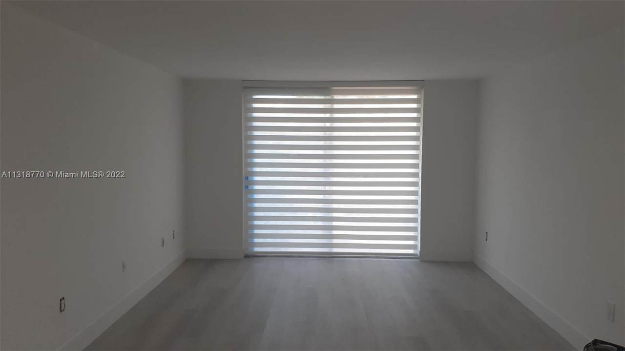 1100 Colony Point Cir - Photo 1