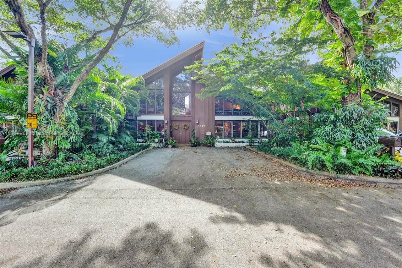8970 6th Ct - Photo 1